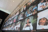 Photo imprimée en grand format après un passage en cabine photo MadCityZen, seul ou en équipe. | © MadCityZen